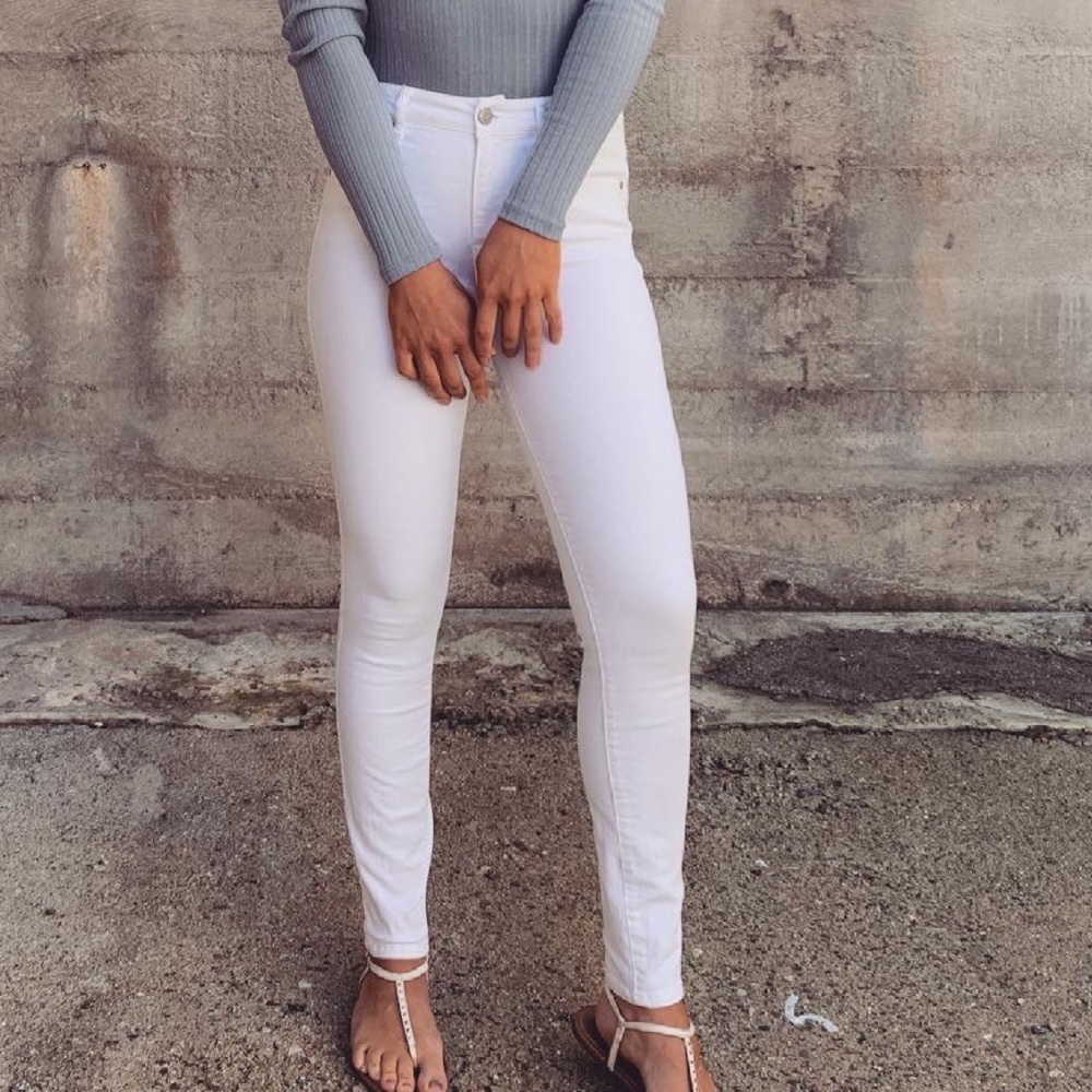 White high rise skinny jeans